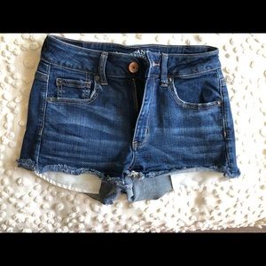 American Eagle hi-rise shortie shorts